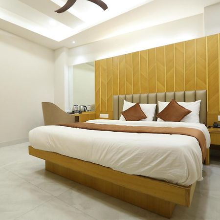 Hotel Glitz - Walk In From New Delhi Railway Station المظهر الخارجي الصورة